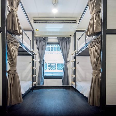 Moon House Hostel Bangkok Exterior foto
