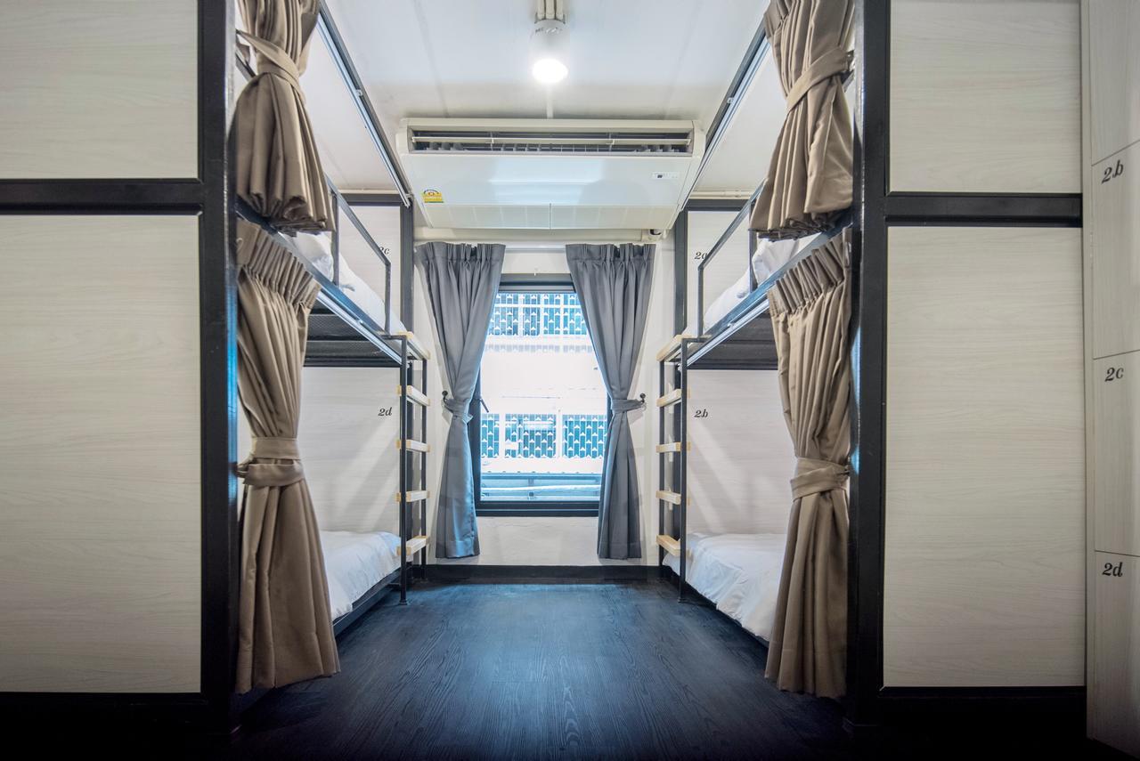Moon House Hostel Bangkok Exterior foto